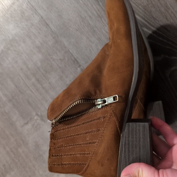 Booties - Picture 4 of 4